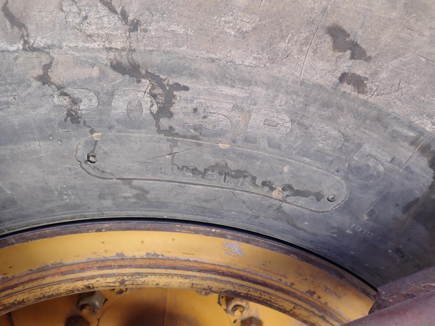 ./imagenes/INVOICE/2019/16501/ESCREPA JOHN DEERE_1814C (5).JPG